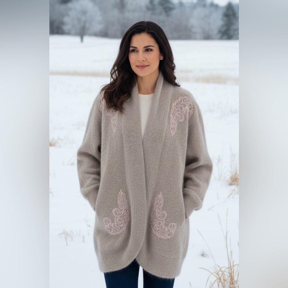 JAMIE VTG Ivory Angora Blend Cardigan Sweater Sz S Oversized Grandma Old Money